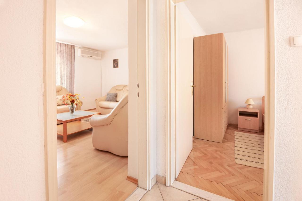 Apartments Milica Kaštela Esterno foto